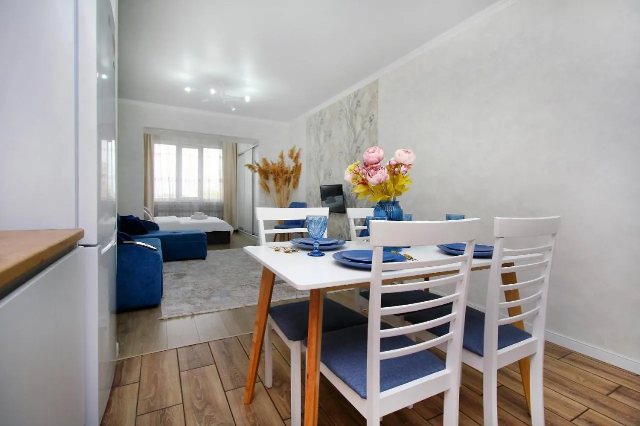 Apartamento Светлая Студия В Молодежке Almatý